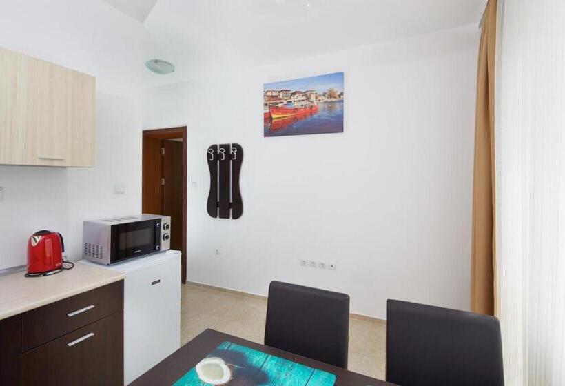 침실 1개 아파트, Complex Moskoyani