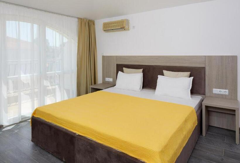 침실 1개 디럭스 아파트, Complex Moskoyani