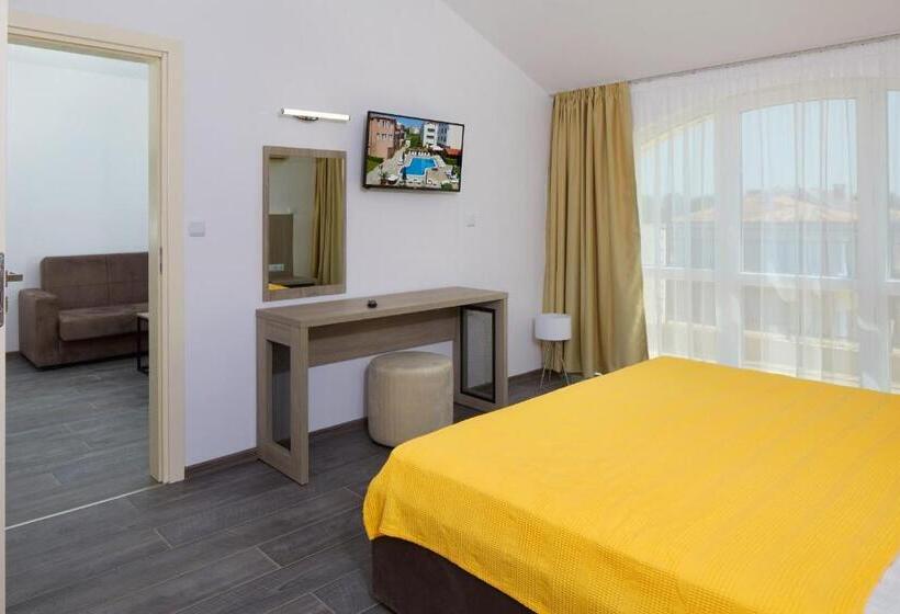 침실 1개 디럭스 아파트, Complex Moskoyani