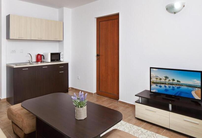 침실 1개 아파트, Complex Moskoyani