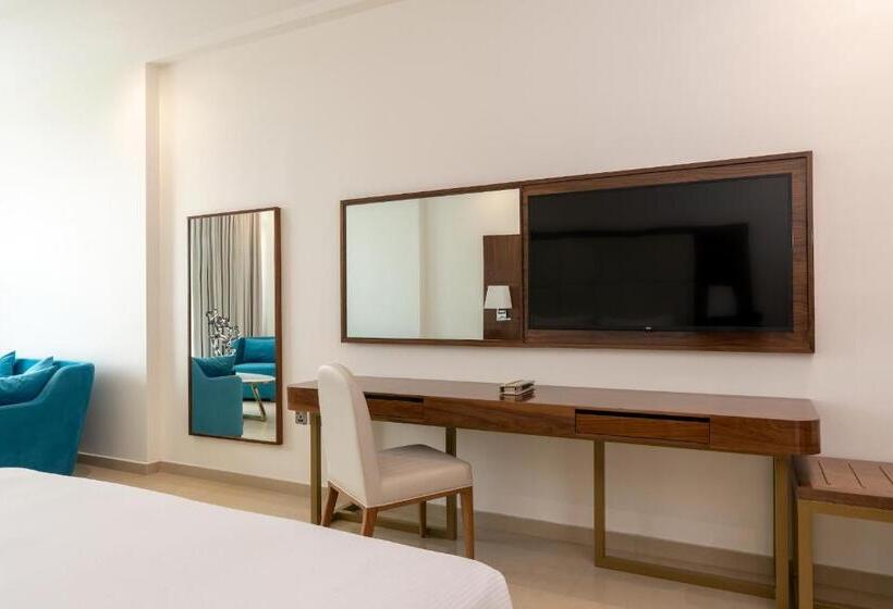 سوییت جونیور, Pyramid Continental