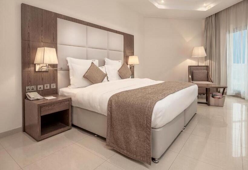 اتاق اکونومی, Pyramid Continental