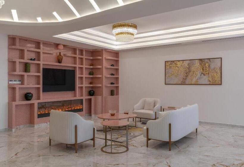 مجموعه ویستا شهر, Pyramid Continental