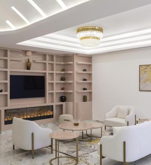 مجموعه ویستا شهر, Pyramid Continental