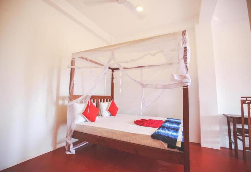 디럭스 룸 바다 전망, Lazies Midigama