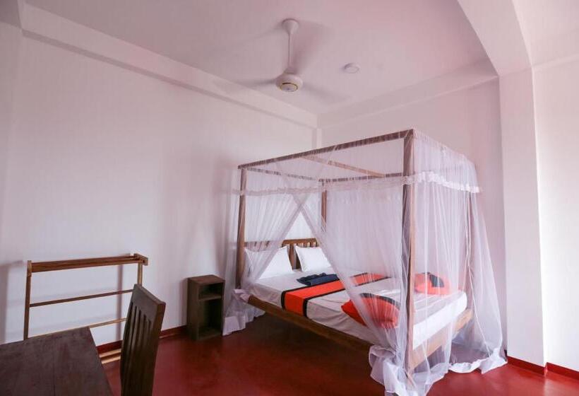 디럭스 룸 바다 전망, Lazies Midigama