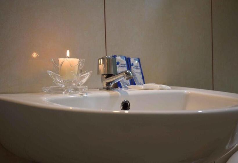 Номер Стандарт, Mantu Boutique