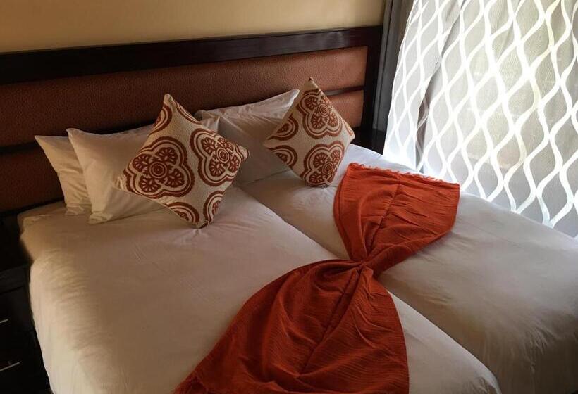 디럭스 룸, Riverton Manor