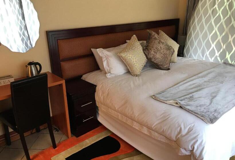 Номер Deluxe, Riverton Manor