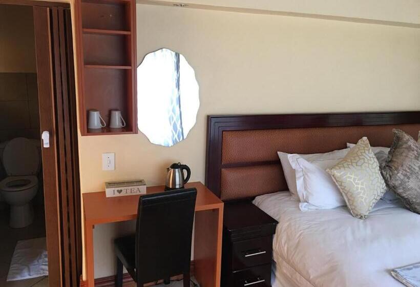Номер Deluxe, Riverton Manor