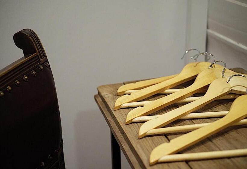 스탠다드 룸, The Good Days