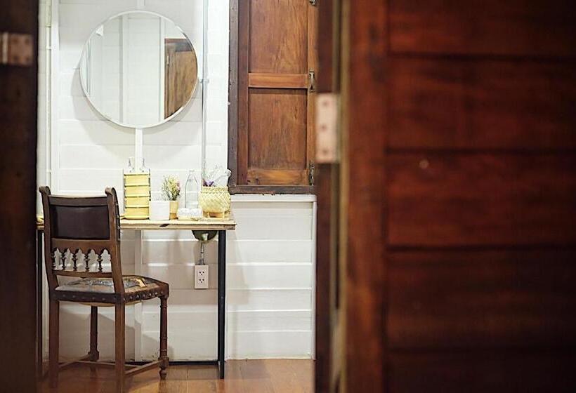 스탠다드 룸, The Good Days