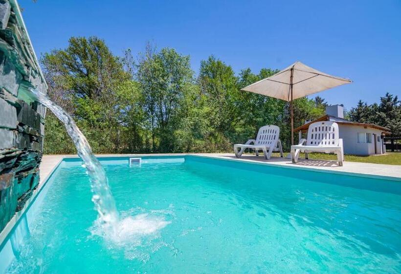 شقة غرفة واحدة, Altos Del Rio