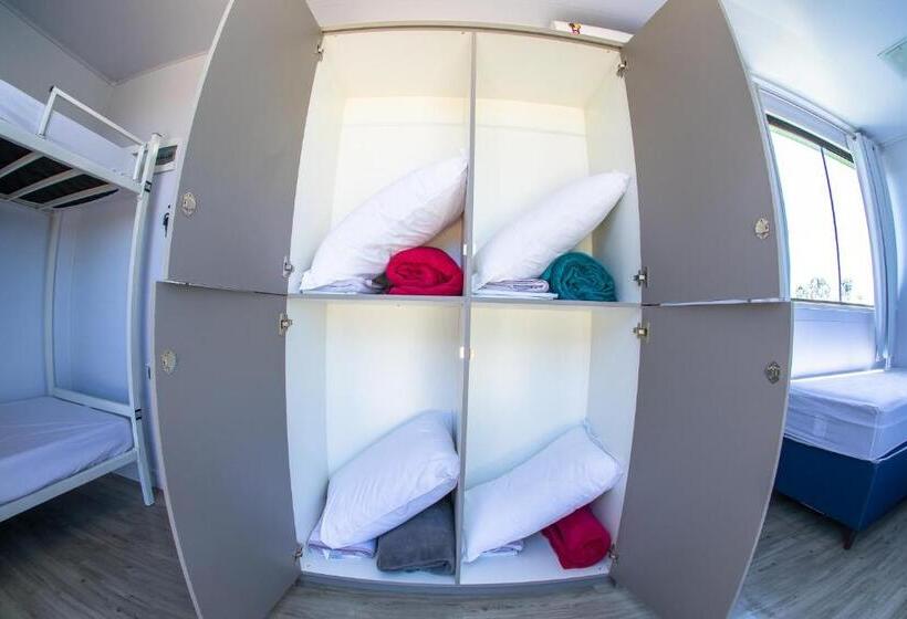 מיטה בחדר משותף, Innbox   Praia Do Rosa