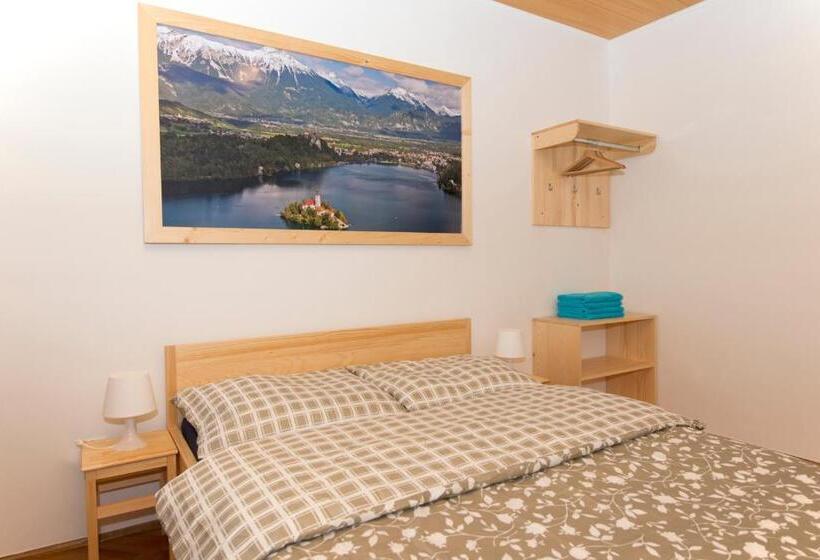 اتاق استاندارد با سرویس بهداشتی مشترک, Vila Lipa