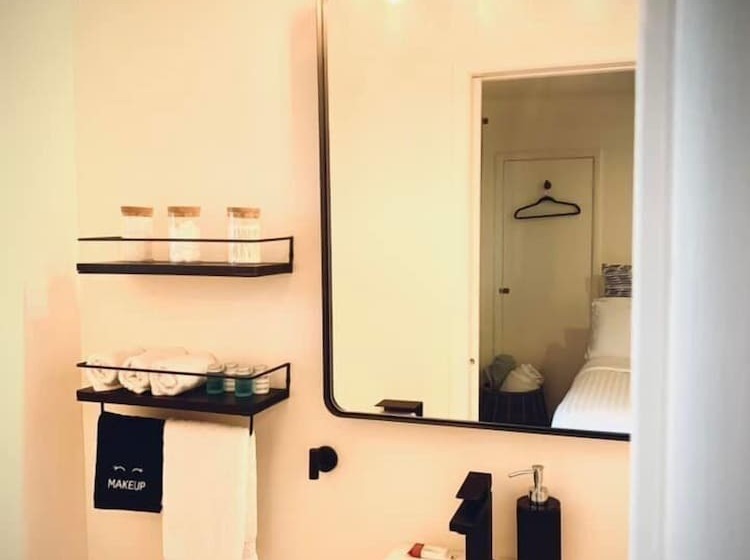 스탠다드 룸, Wooden Boat Inn