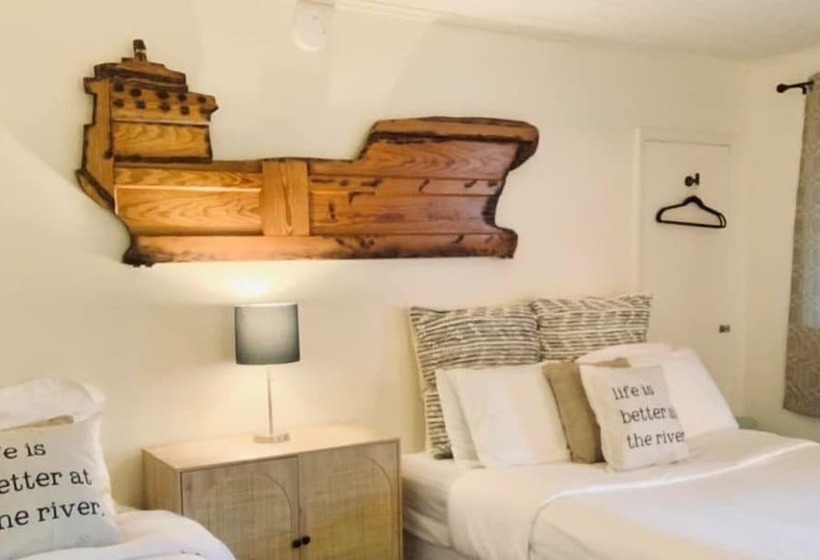 Номер Стандарт, Wooden Boat Inn