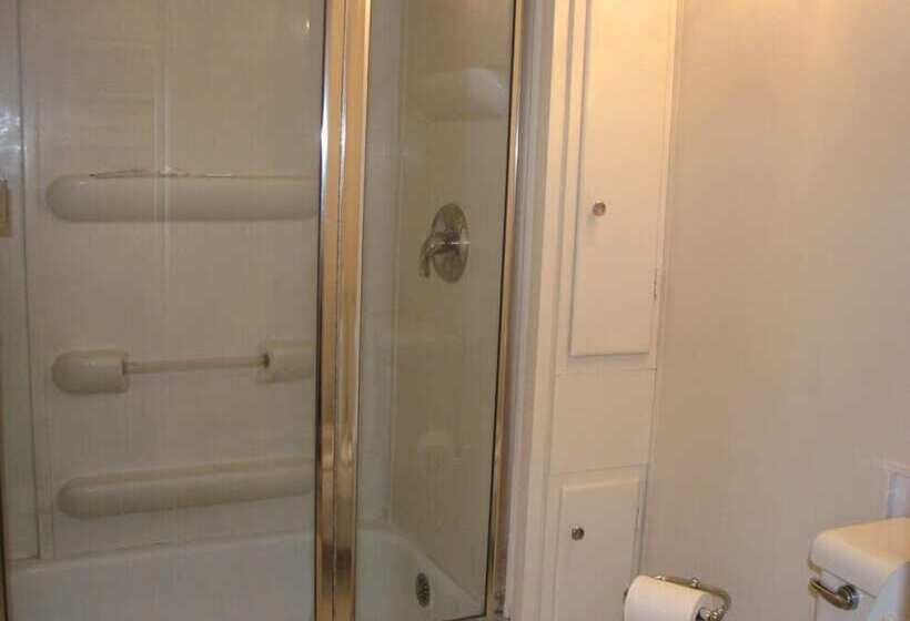 디럭스 룸, Wooden Boat Inn