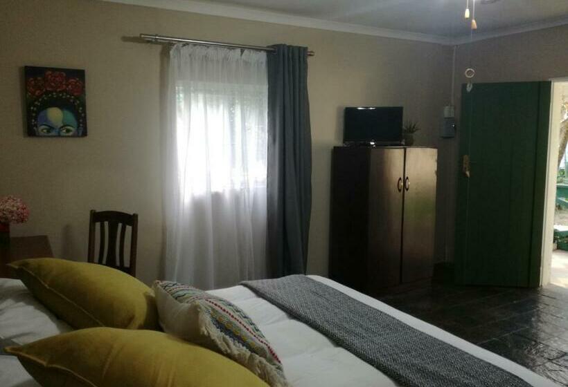 Номер Стандарт Внутренний, Cadle House