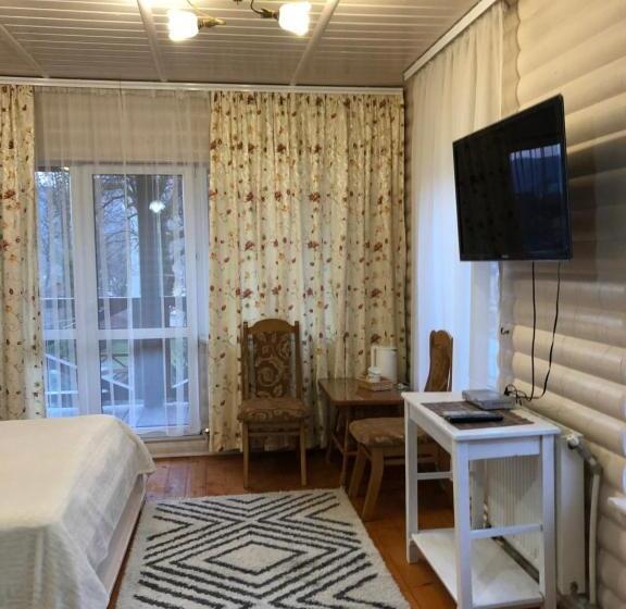 اتاق استاندارد, Karpatska Mria