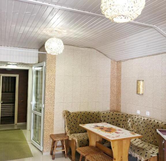 آپارتمان 1 خوابه, Karpatska Mria