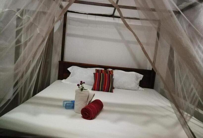 Хижина, Canoe Beach Resort Tangalle