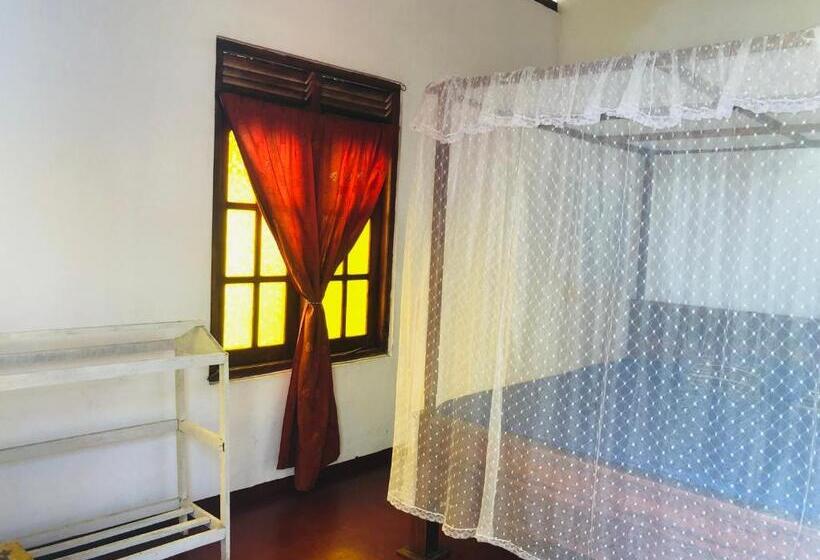 Номер Стандарт Вид на Море с Балконом, Canoe Beach Resort Tangalle