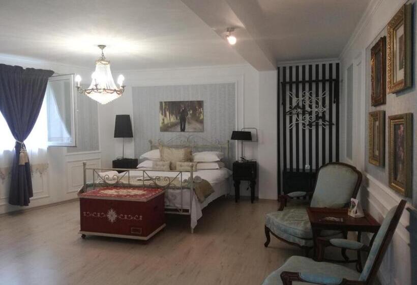 패밀리 룸, Villa St. Michael