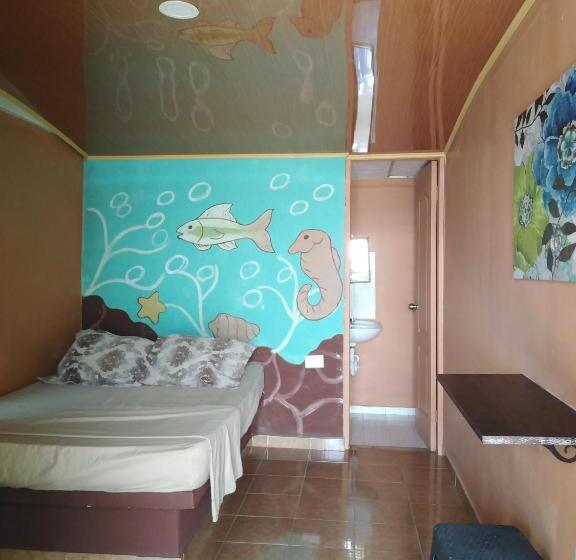 标准间, Ofiuras Hostal