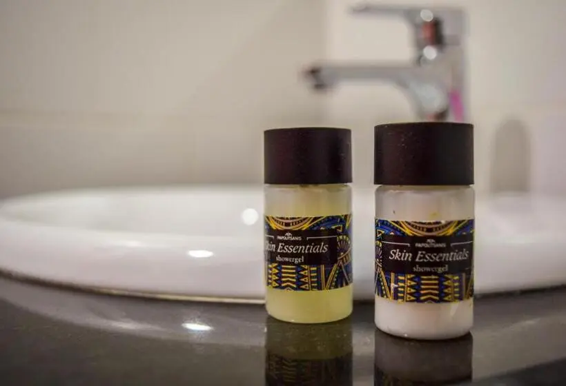 اتاق استاندارد با بالکن, Sokaku I Te Marreve Guesthouse