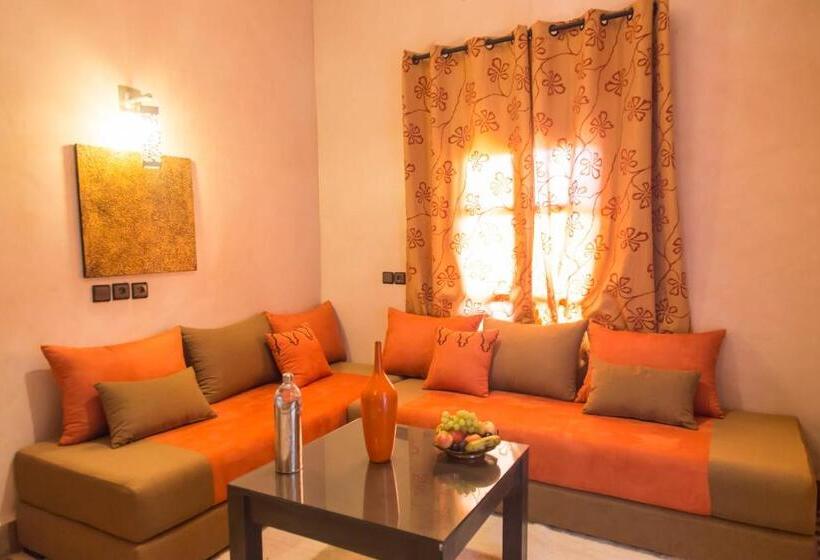 سوییت جونیور, Riad Azawad