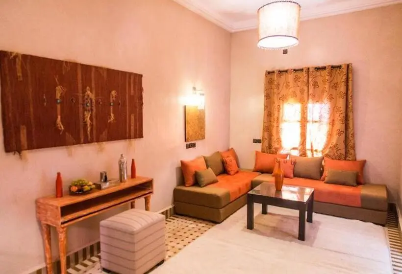 ジュニアスイート, Riad Azawad