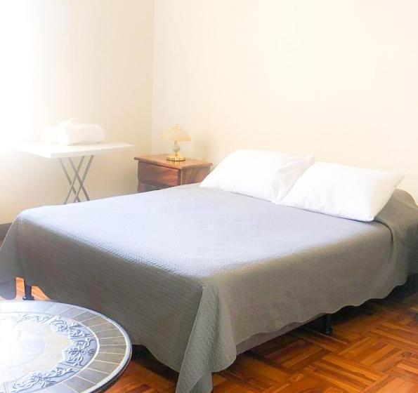 발코니가 있는 4인용 스탠다드 룸, Ester`s Place