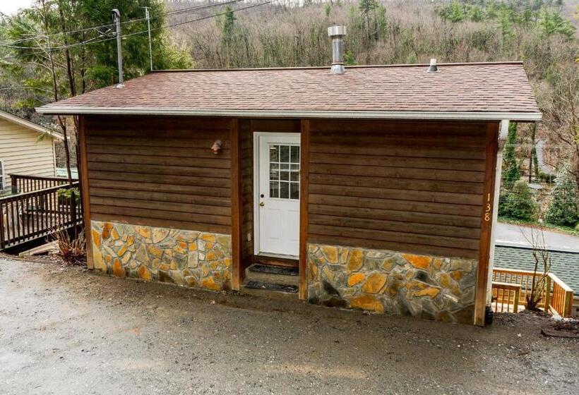 Номер Стандарт, The Chimney Rock Inn & Cottages