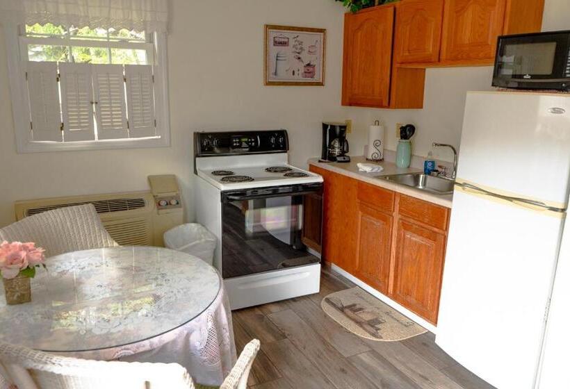 スタンダードルーム, The Chimney Rock Inn & Cottages