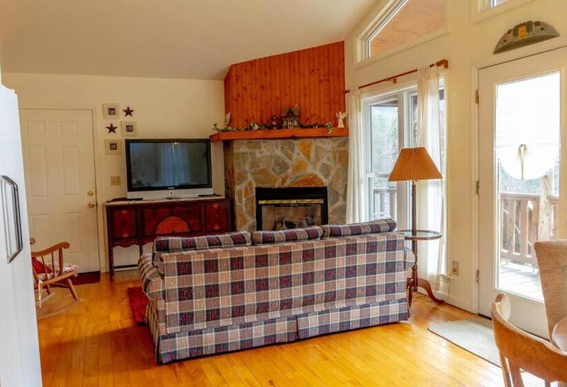 スイート（家族用）, The Chimney Rock Inn & Cottages