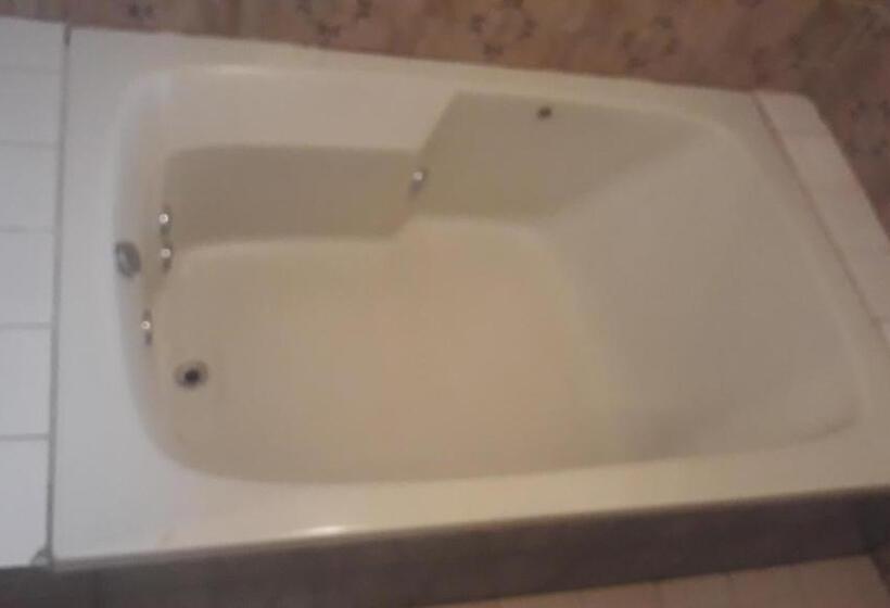 经济房, Motel Casa Branca