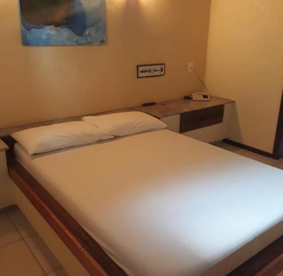 经济房, Motel Casa Branca