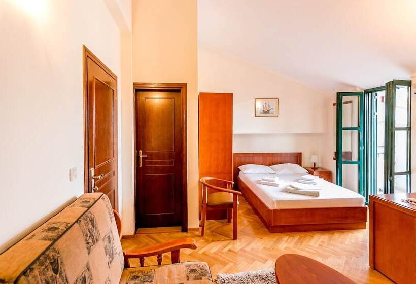 استودیو استاندارد با تراس, Villa Stari Grad