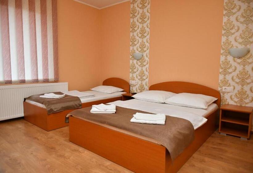 اتاق استاندارد با بالکن, Kelemen Vendégház 2