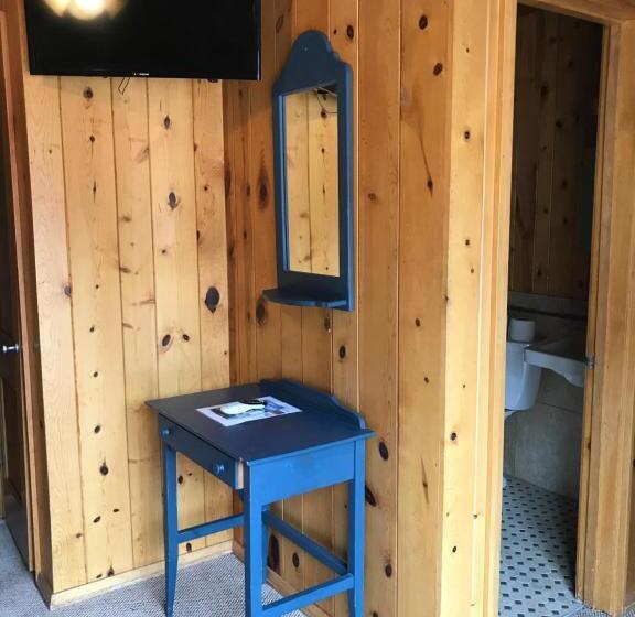 غرفة قياسية مزوَّدة بشُرفة, The Lodge At Red River