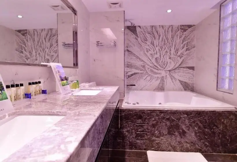 اتاق لوکس چهار تخته, Siangge Chuanfan Rock Resort