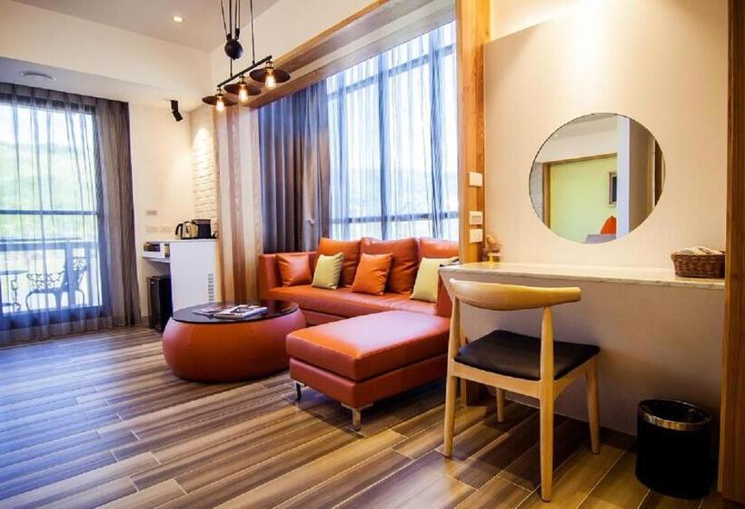 اتاق لوکس چهار تخته, Siangge Chuanfan Rock Resort