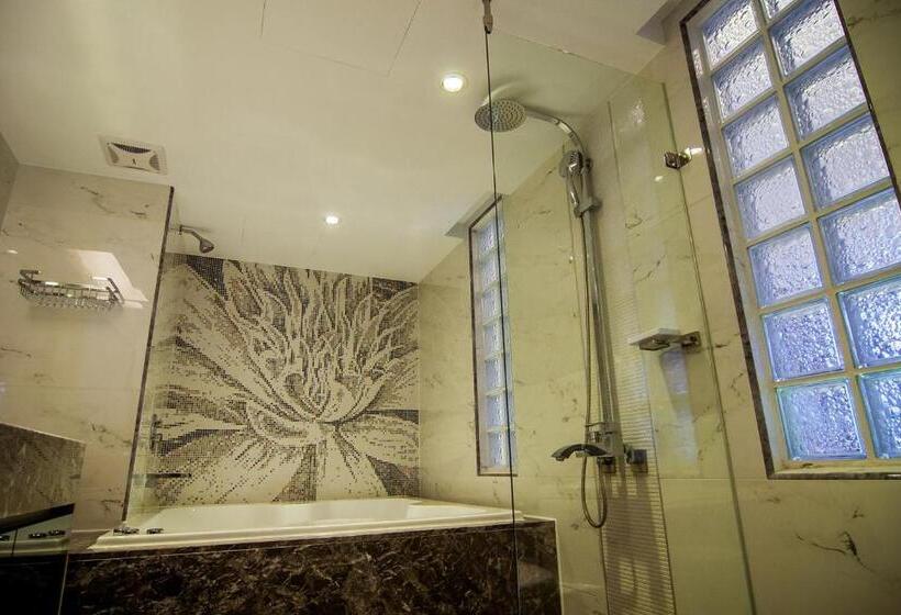 اتاق لوکس چهار تخته, Siangge Chuanfan Rock Resort