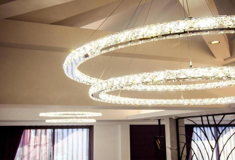 اتاق پریمیوم چهارنفره, Siangge Chuanfan Rock Resort