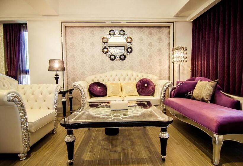 اتاق پریمیوم چهارنفره, Siangge Chuanfan Rock Resort