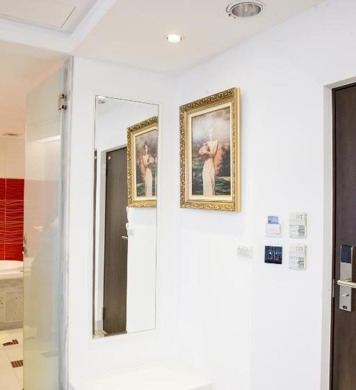 اتاق پریمیوم چهارنفره, Siangge Chuanfan Rock Resort