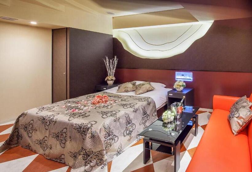 اتاق استاندارد, Plaisir