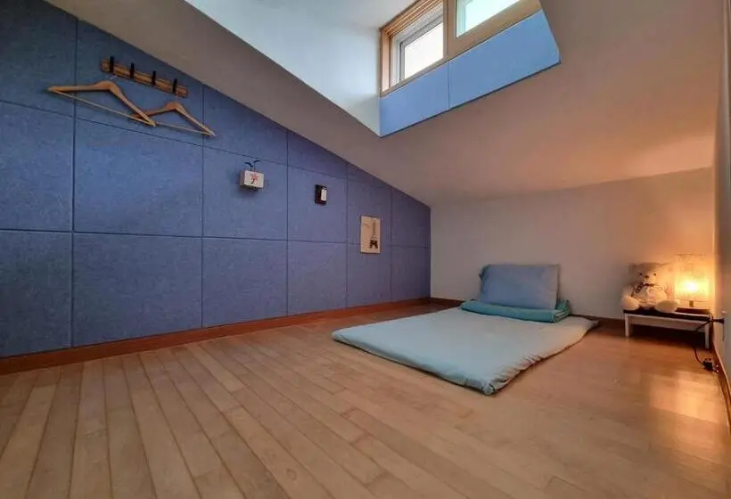 اتاق استاندارد یک نفره, Tongyeong One Guesthouse