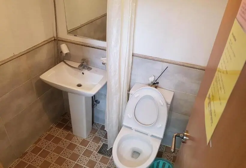 اتاق استاندارد, Tongyeong One Guesthouse